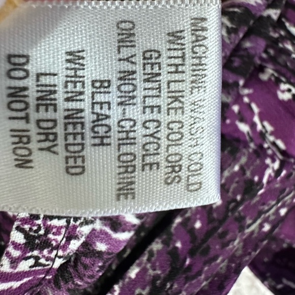APT 9 Vintage purple and black pleated blouse - Picture 4 of 4